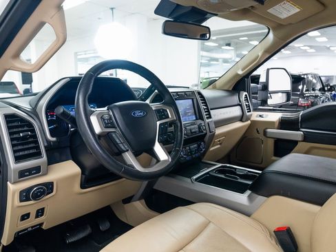 Used 2020 Ford F250 Lariat image 17