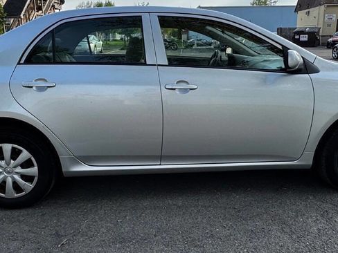 Used 2009 Toyota Corolla LE FWD image 5