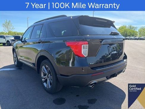 Used 2023 Ford Explorer XLT w/ Equipment Group 202A AWD/4WD image 18