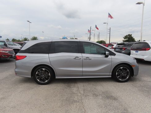 Used 2023 Honda Odyssey Elite image 10