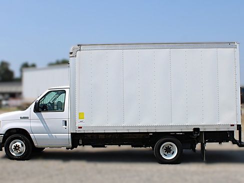 Used 2023 Ford E-350 and Econoline 350 Super Duty w/ Power Windows & Locks Group RWD image 3