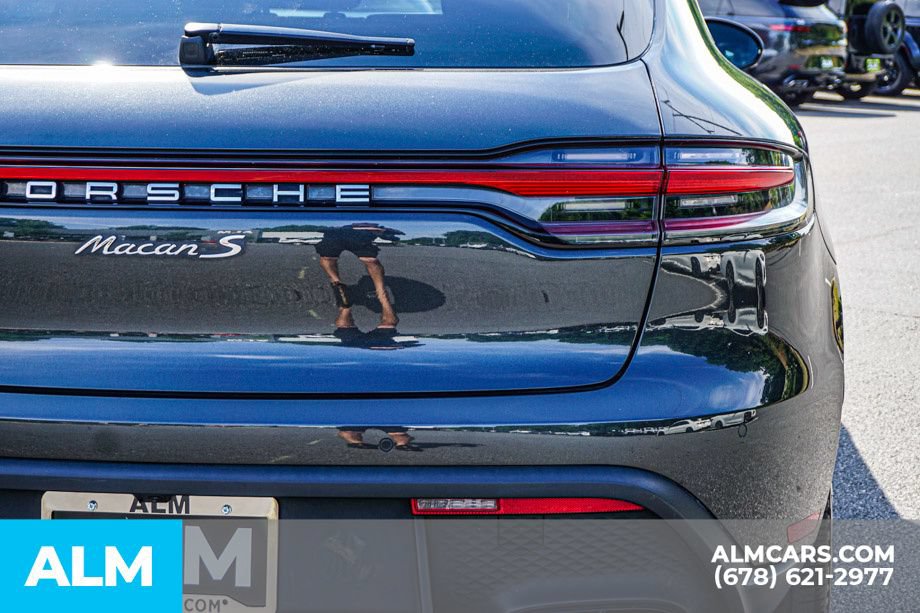 Used 2023 Porsche Macan S AWD/4WD image 12