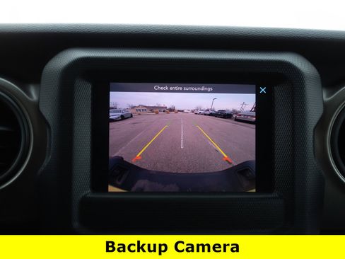 Used 2023 Jeep Gladiator Sport image 9