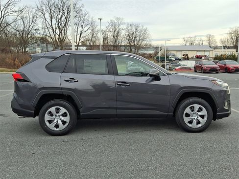 New 2025 Toyota RAV4 LE image 4