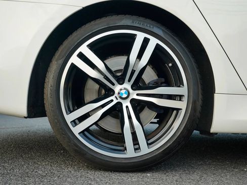 Used 2018 BMW 750i xDrive AWD/4WD image 16