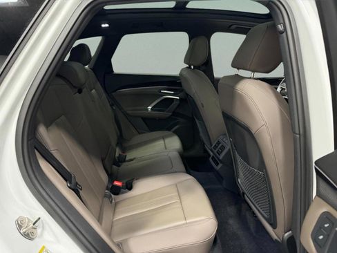 New 2025 Audi Q5 Premium image 11