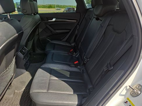 Used 2018 Audi SQ5 Premium Plus w/ S Sport Package AWD/4WD image 16