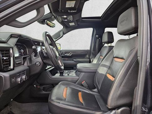 Used 2023 GMC Sierra 1500 AT4 w/ AT4 Premium Package AWD/4WD image 17