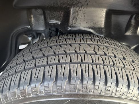 Certified 2025 RAM 1500 Laramie w/ Sport Appearance Package image 11