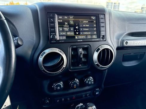 Used 2017 Jeep Wrangler Unlimited Sahara w/ Quick Order Package 24E Chief image 19