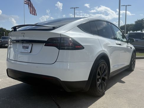 Used 2022 Tesla Model X AWD/4WD image 5