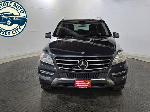 Used 2015 Mercedes-Benz ML 350 4MATIC w/ Premium 1 Package image 2