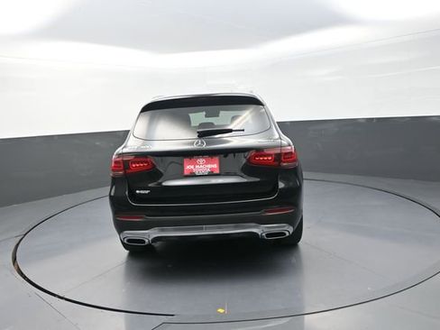 Used 2021 Mercedes-Benz GLC 300 4MATIC image 7