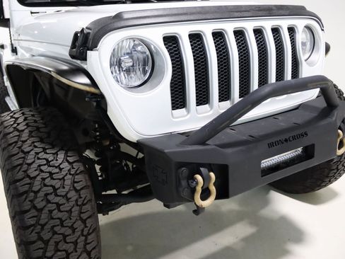Used 2021 Jeep Gladiator Sport AWD/4WD image 11