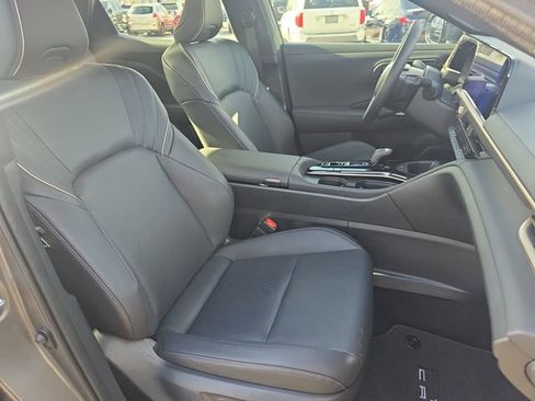 Used 2026 Toyota Crown Limited w/ Advanced Technology Package image 10