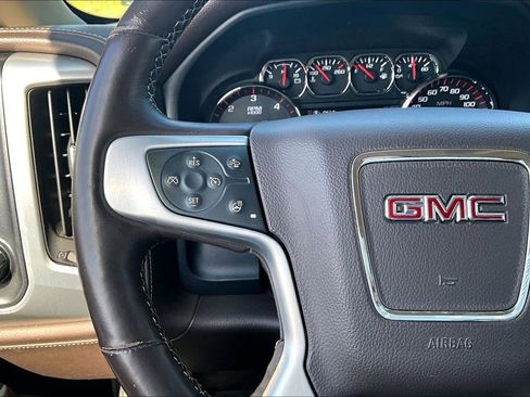 Used 2015 GMC Sierra 1500 SLT w/ Driver Alert Package AWD/4WD image 24