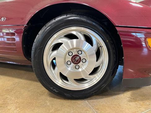Used 1993 Chevrolet Corvette Convertible RWD image 28