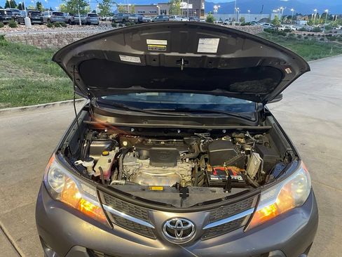 Used 2014 Toyota RAV4 LE AWD/4WD image 34