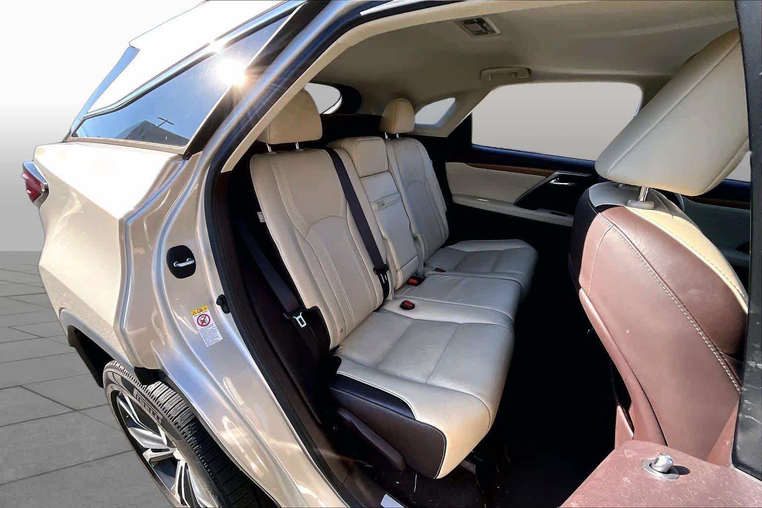 Used 2018 Lexus RX 350 FWD w/ Premium Package image 19