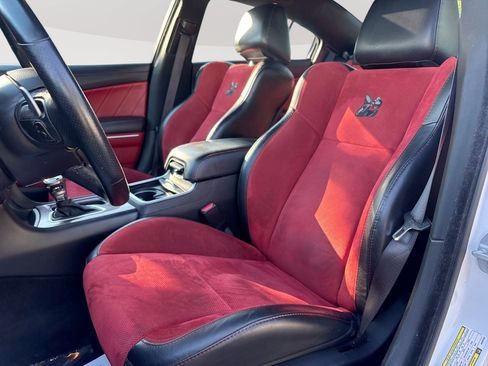Used 2019 Dodge Charger Scat Pack w/ Plus Group RWD image 13