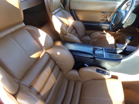 Used 1990 Chevrolet Corvette Convertible image 23