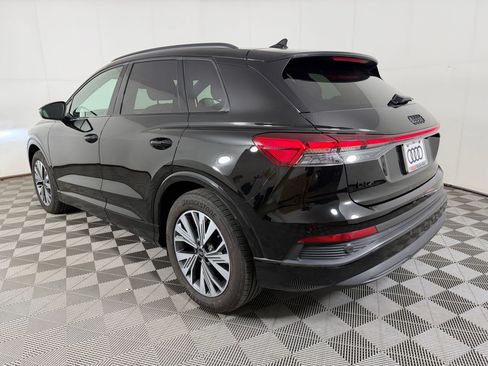 Used 2025 Audi Q4 e-tron Premium w/ Convenience Package RWD image 3