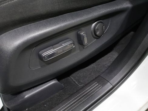 Used 2023 Honda CR-V EX image 12