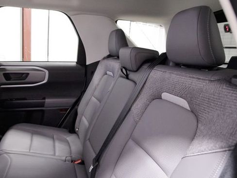 Used 2025 Ford Bronco Sport Badlands image 17