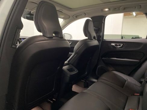 Used 2023 Volvo XC60 B5 Plus w/ Protection Package Premier image 18