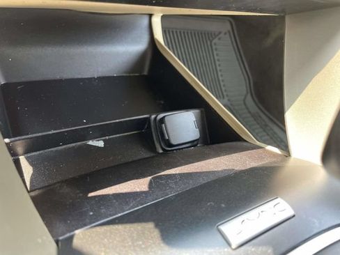 Used 2016 Ford Fusion SE FWD image 30