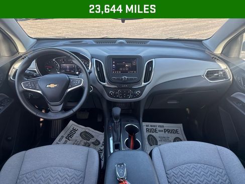 Used 2023 Chevrolet Equinox LT FWD image 4