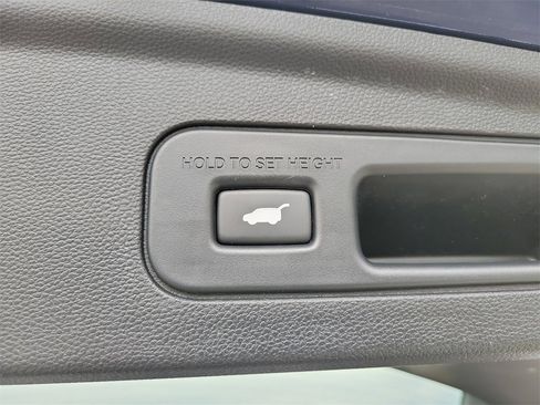 Certified 2023 Acura MDX SH-AWD w/ Technology Package image 11