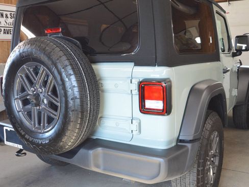 Used 2024 Jeep Wrangler Sport image 12