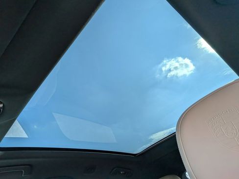 Used 2023 Porsche Cayenne S image 17