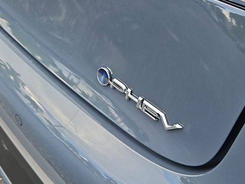 New 2026 Toyota Prius Plug-In Hybrid image 6