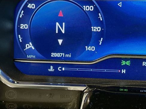 Used 2023 Chevrolet Silverado 1500 LT image 19