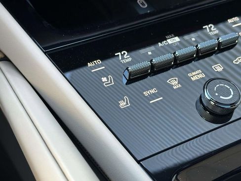 New 2026 Porsche Cayenne E-Hybrid image 28