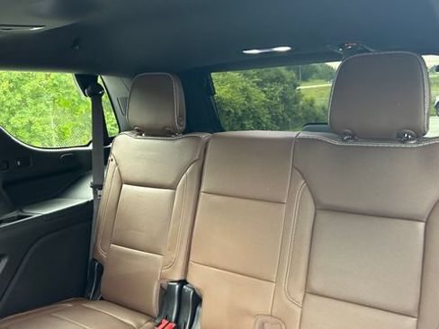 Certified 2024 Chevrolet Tahoe High Country AWD/4WD image 38