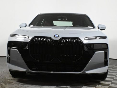 New 2025 BMW 740i xDrive image 10