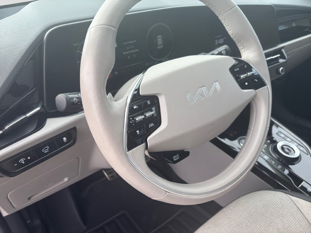 Used 2023 Kia Niro Wave w/ Wave Preserve Package FWD image 13