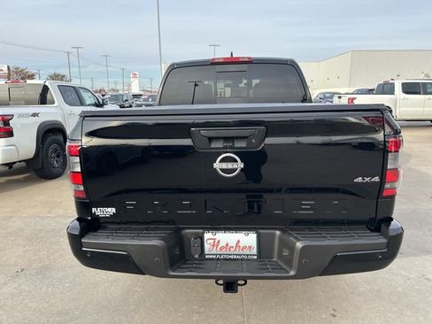 New 2026 Nissan Frontier SV w/ SV Convenience Package AWD/4WD image 6