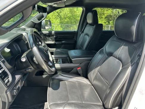 Used 2023 RAM 1500 Limited AWD/4WD image 3