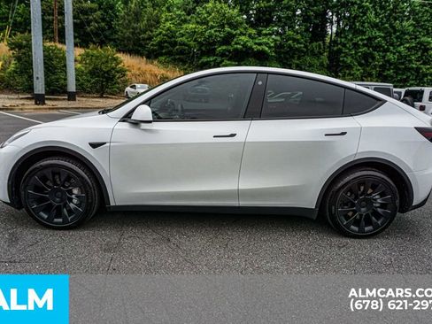 Used 2023 Tesla Model Y Long Range AWD/4WD image 7