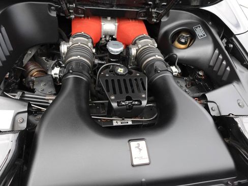 Used 2012 Ferrari 458 Spider image 14