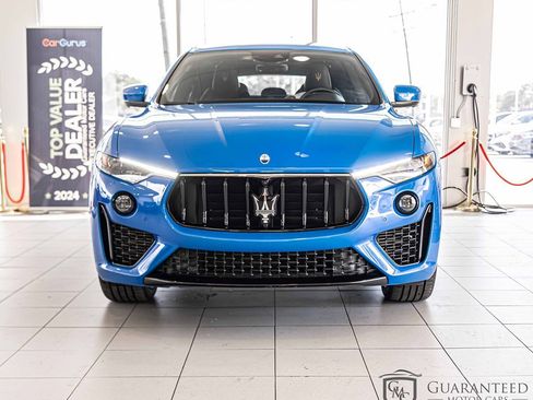 Used 2022 Maserati Levante F Tributo image 2