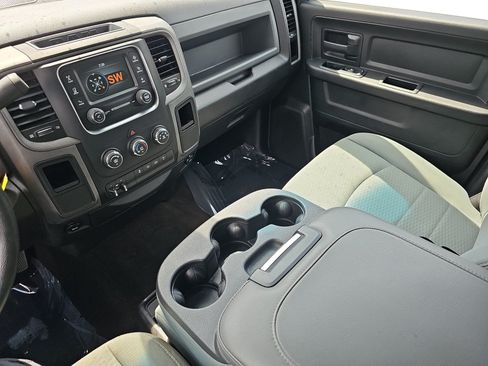 Used 2014 RAM 3500 Tradesman w/ Chrome Appearance Group RWD image 22