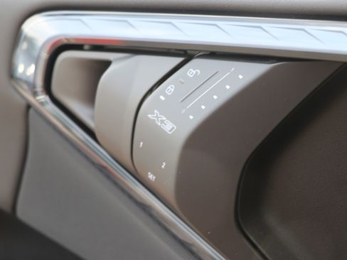 Certified 2025 BMW X3 xDrive30i w/ Premium Package image 25