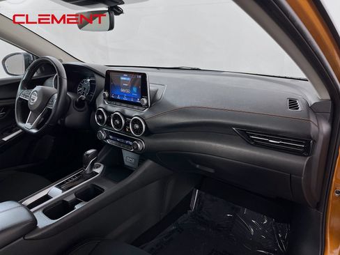 Used 2023 Nissan Sentra SR w/ Electronics Package FWD image 32
