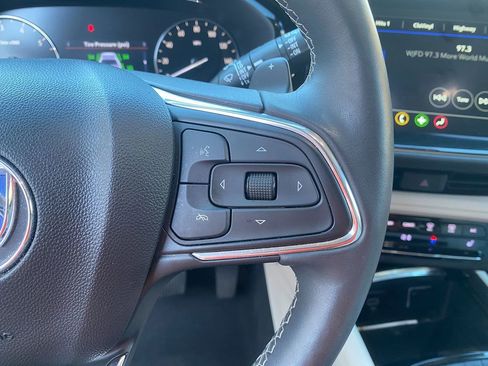 Used 2022 Buick Envision Preferred image 17