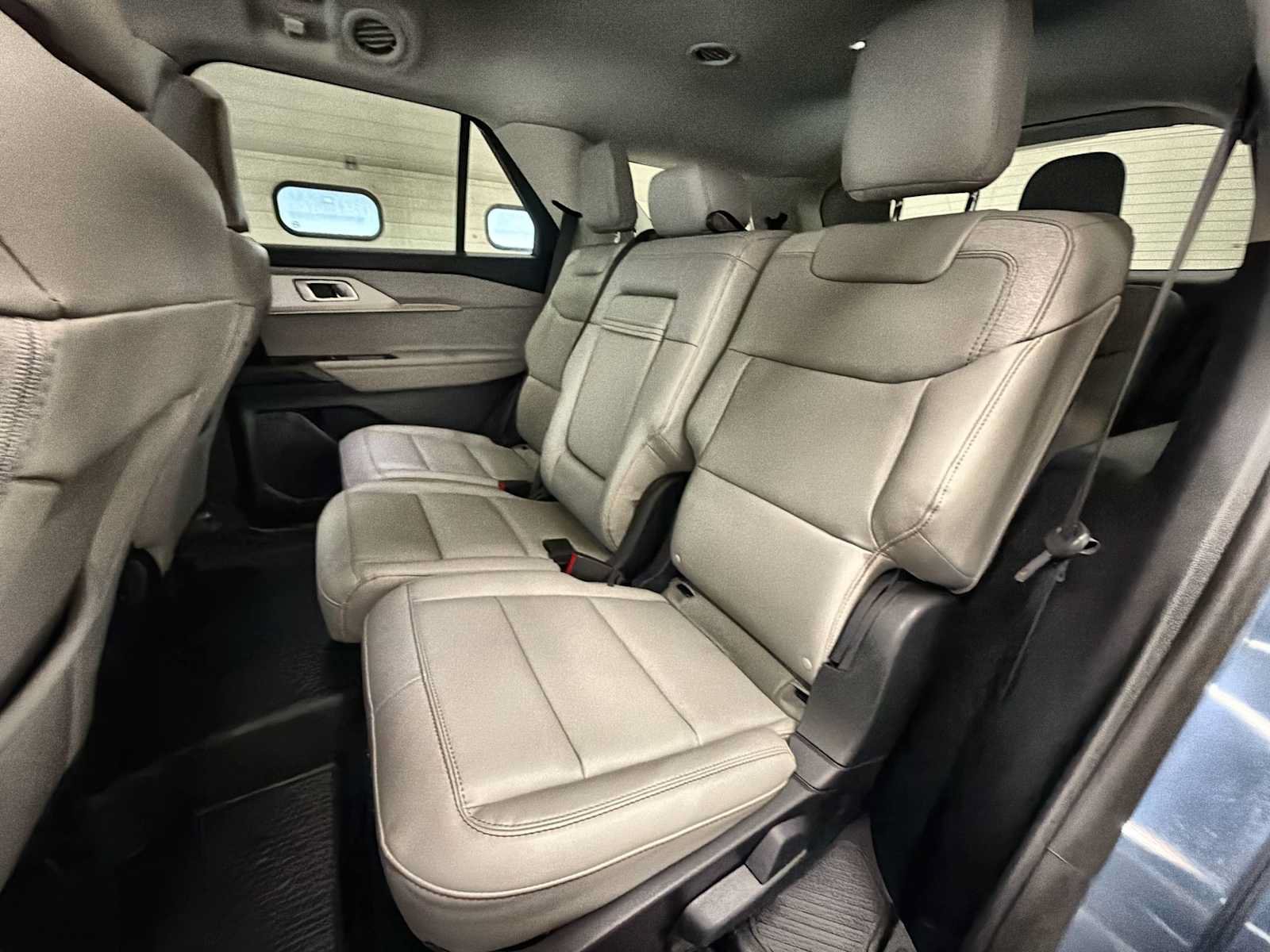 Used 2026 Ford Explorer Active w/ Active Comfort Package AWD/4WD image 24
